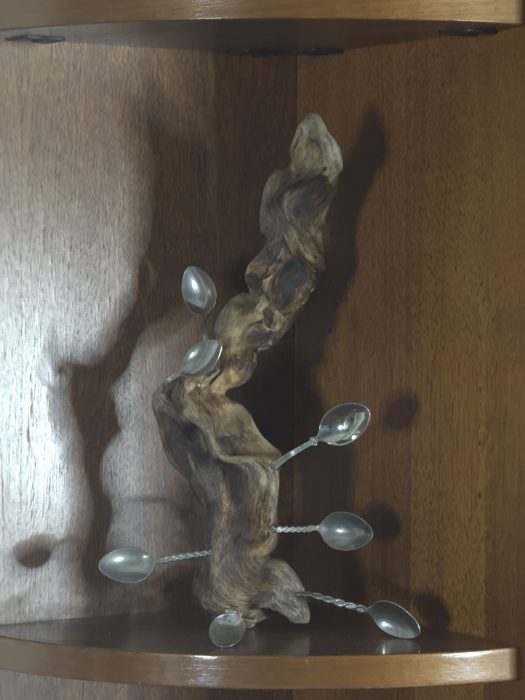 [TODO Titel – Skulptur 'Löffelbaum']